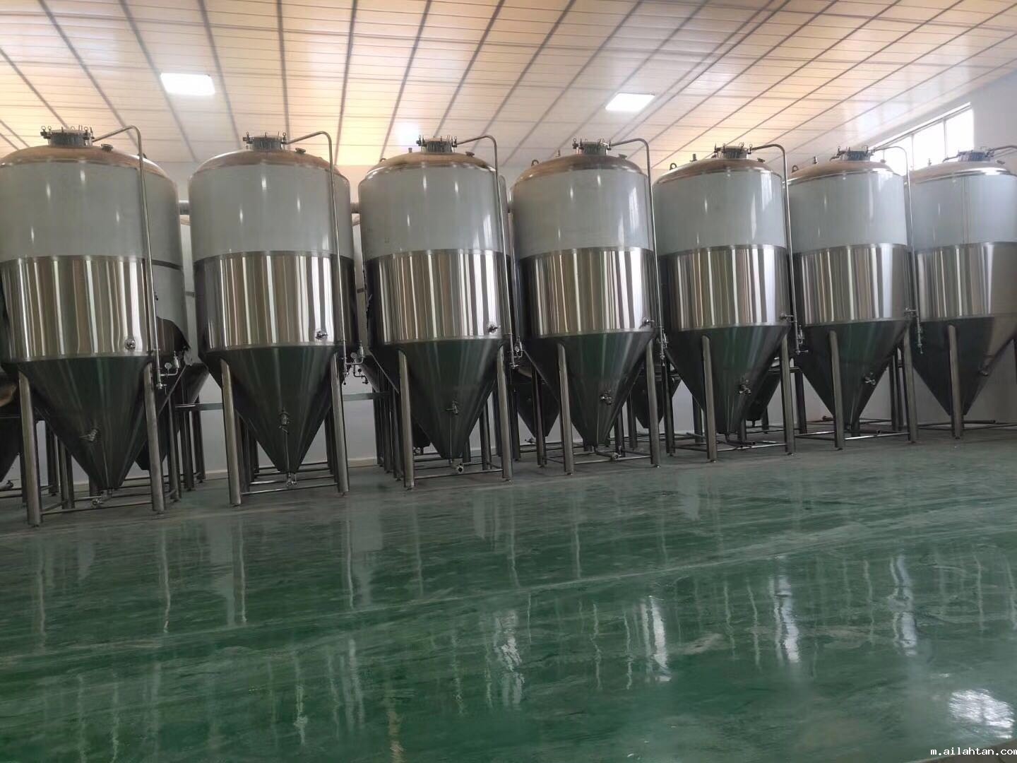 大型啤酒发酵罐 大型啤酒发酵罐