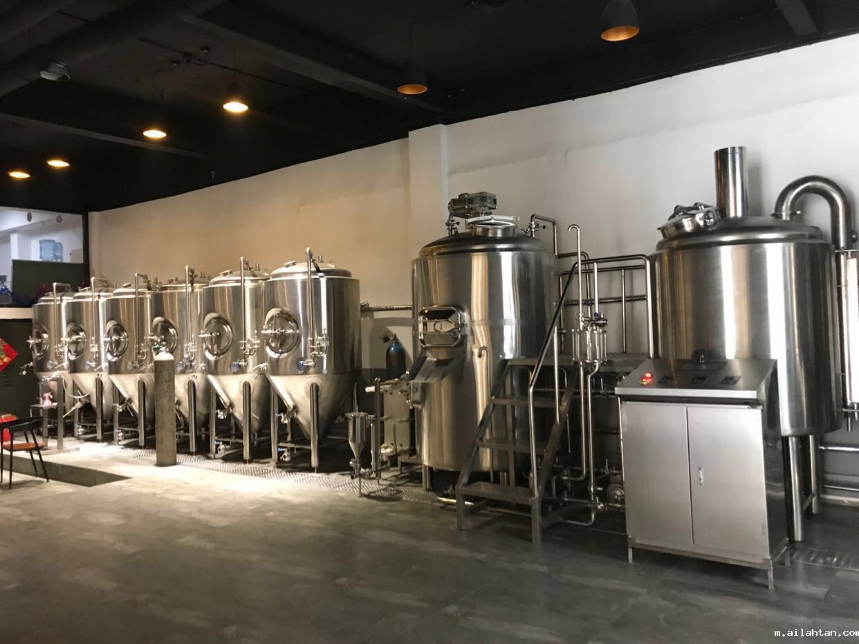 小型自酿啤酒屋设备 小型自酿啤酒屋设备